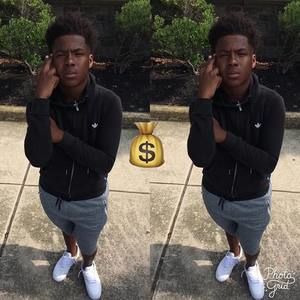 Meet your Posher, Louis